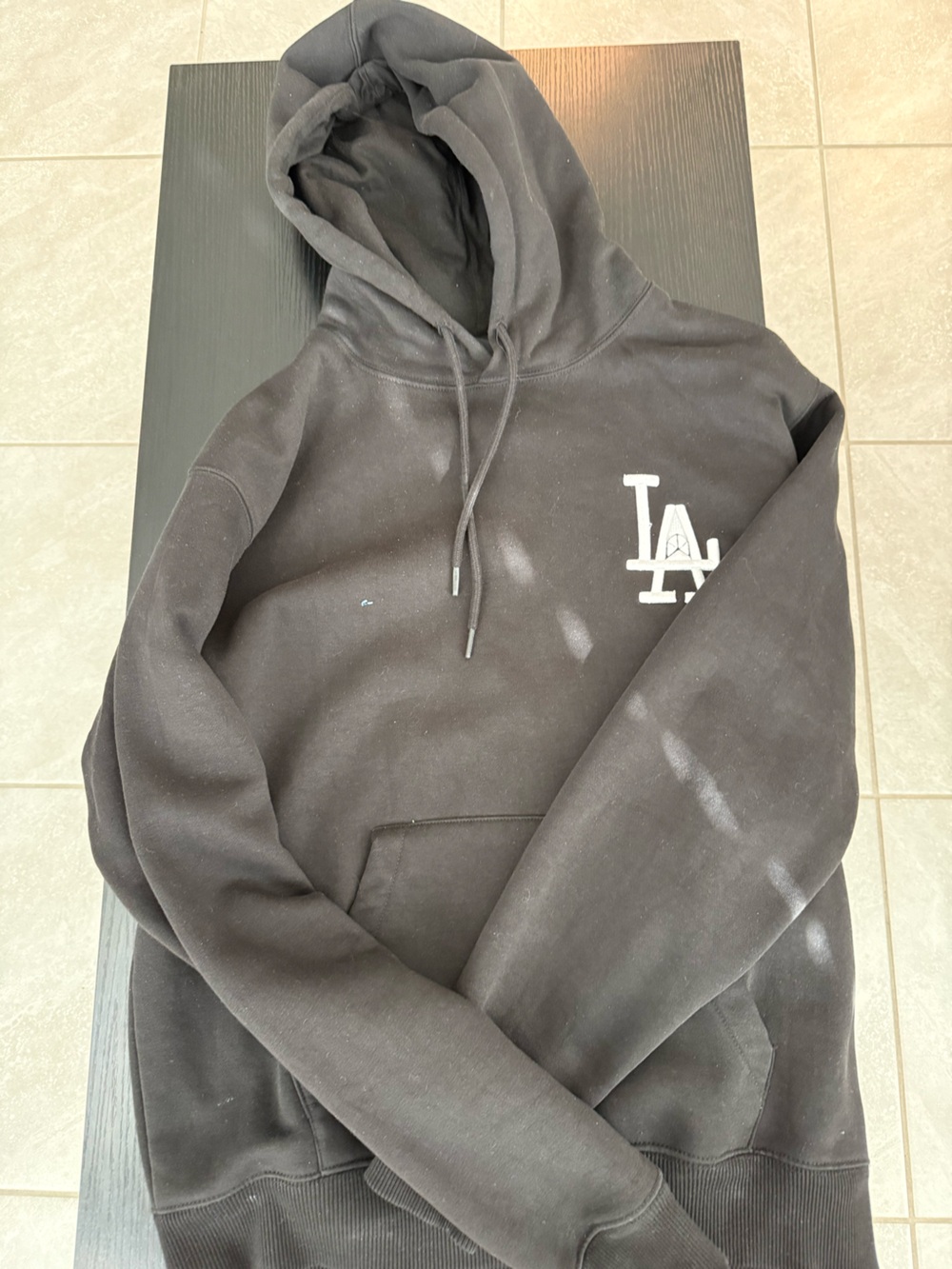 Men's Black Pullover Hoodie with Subtle Logo